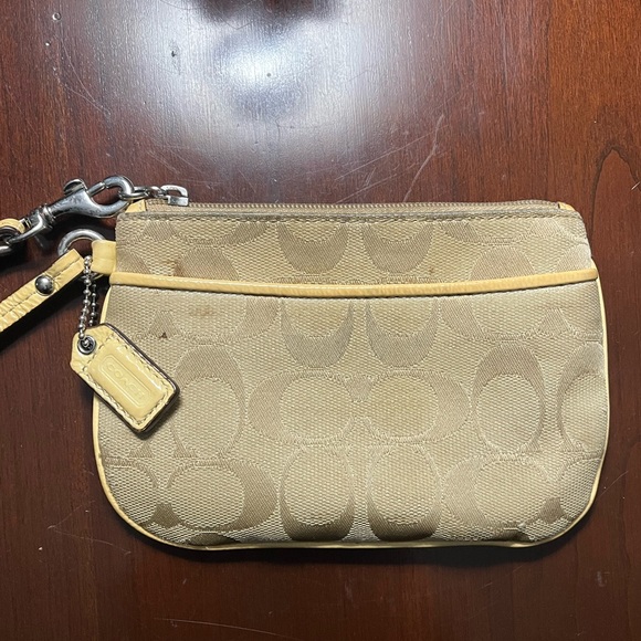 Coach wristlet - Picture 1 of 4